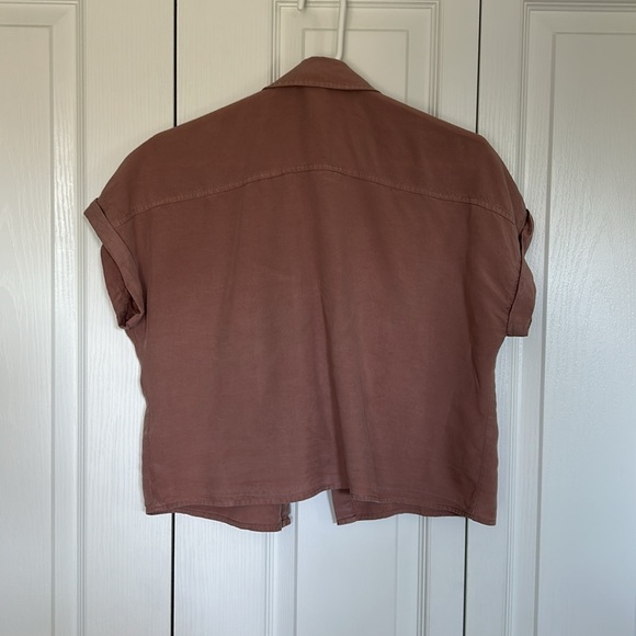 Thread & Supply boxy crop button up size small PINK - Picture 2 of 7